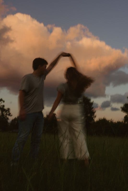The Distance: Wewangian untuk Mereka yang Pernah Rindu